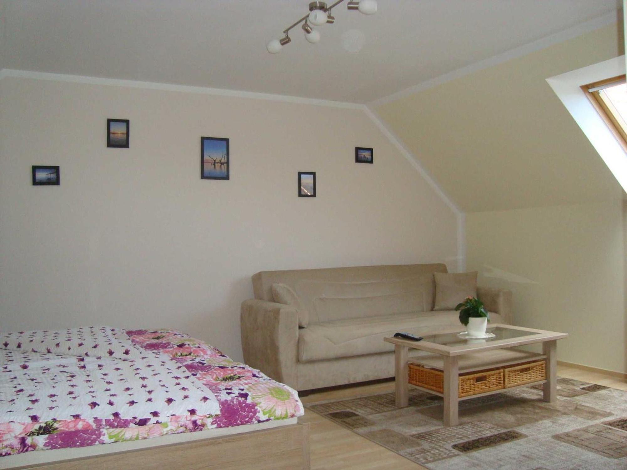 Zschornack Apartment *